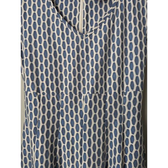 Taylor Blue and White A-line Midi Dress with Flutter Sleeves - Picture 3 of 6